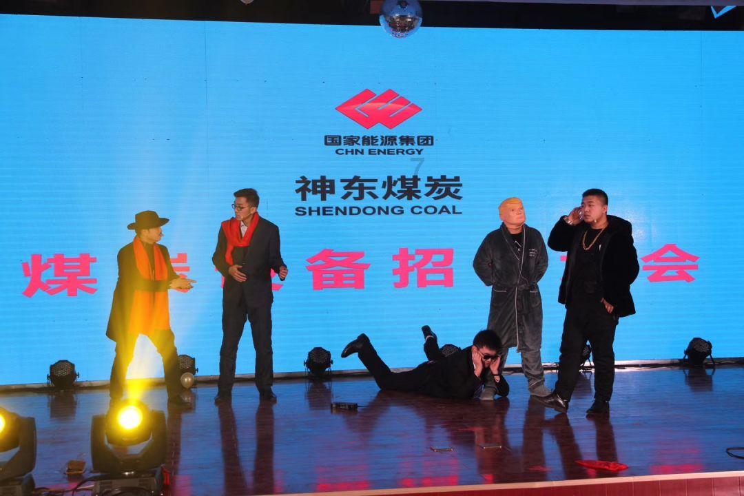 新疆男篮打爆青岛，李炎哲14+5完爆杨瀚森，阿不都沙拉木15+4+4！