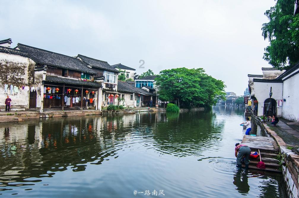 评选先进典型汇聚善治力量
