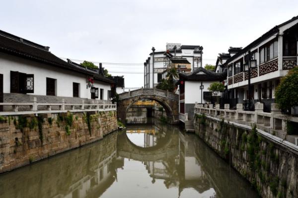 搜山扫石护航中越铁路