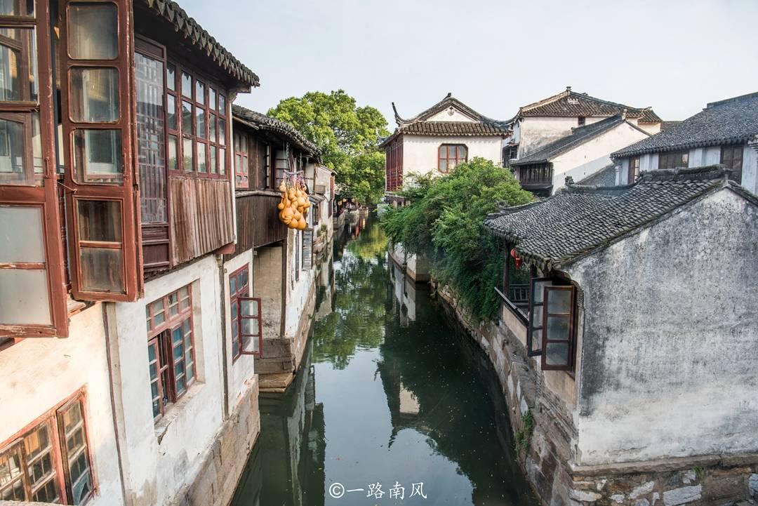 科学匹配运力 有序应对客流高峰